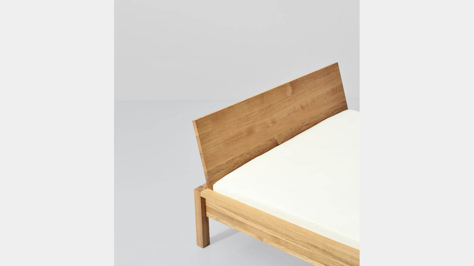 Massivholzbett Cara Eiche Buche Kirsche Nussbaum